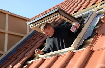 Pose de fenêtres de toit Velux à Condac